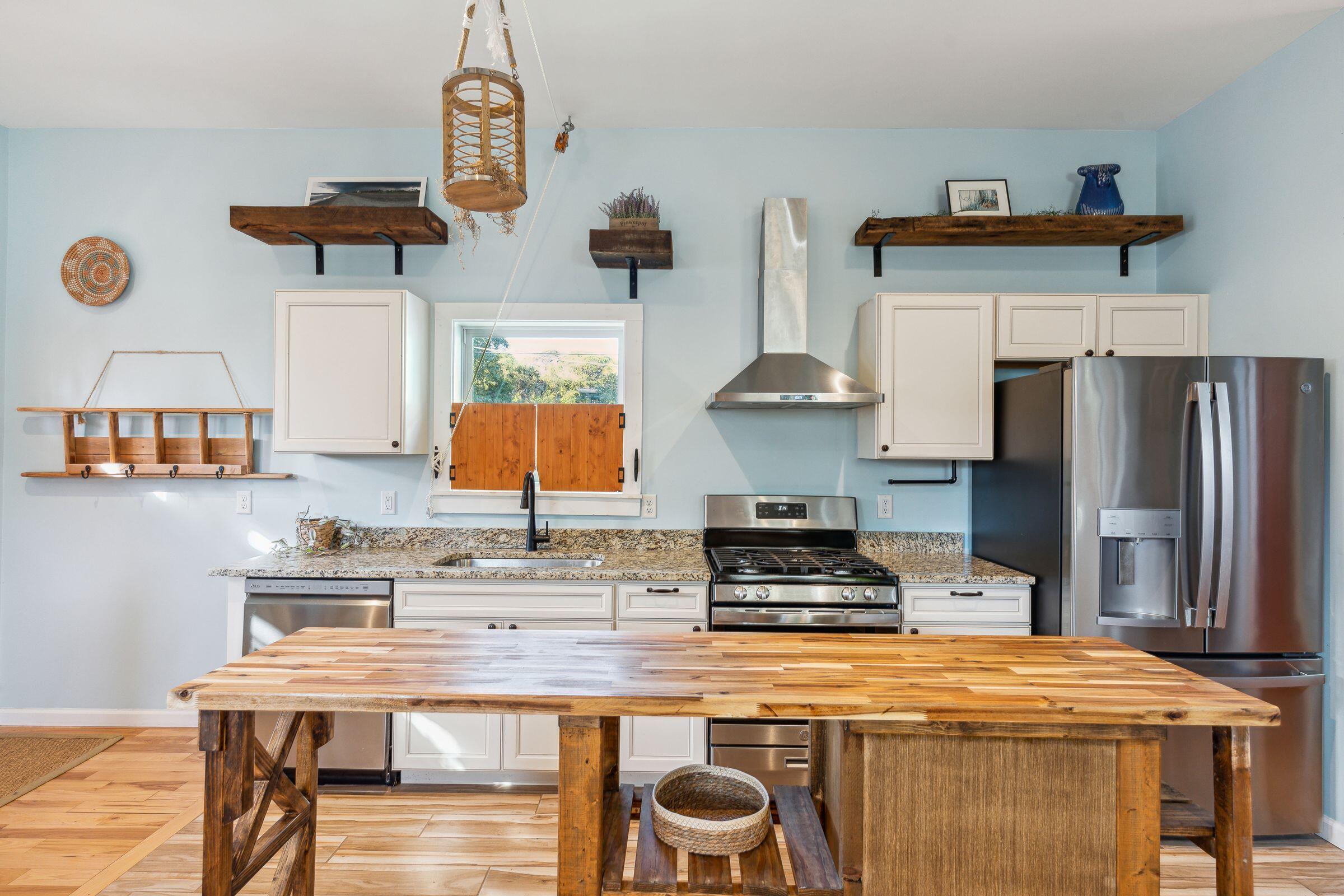 213 East Cooper Avenue Folly Beach, SC 29439 - Photo 9 of 44 213 E Cooper