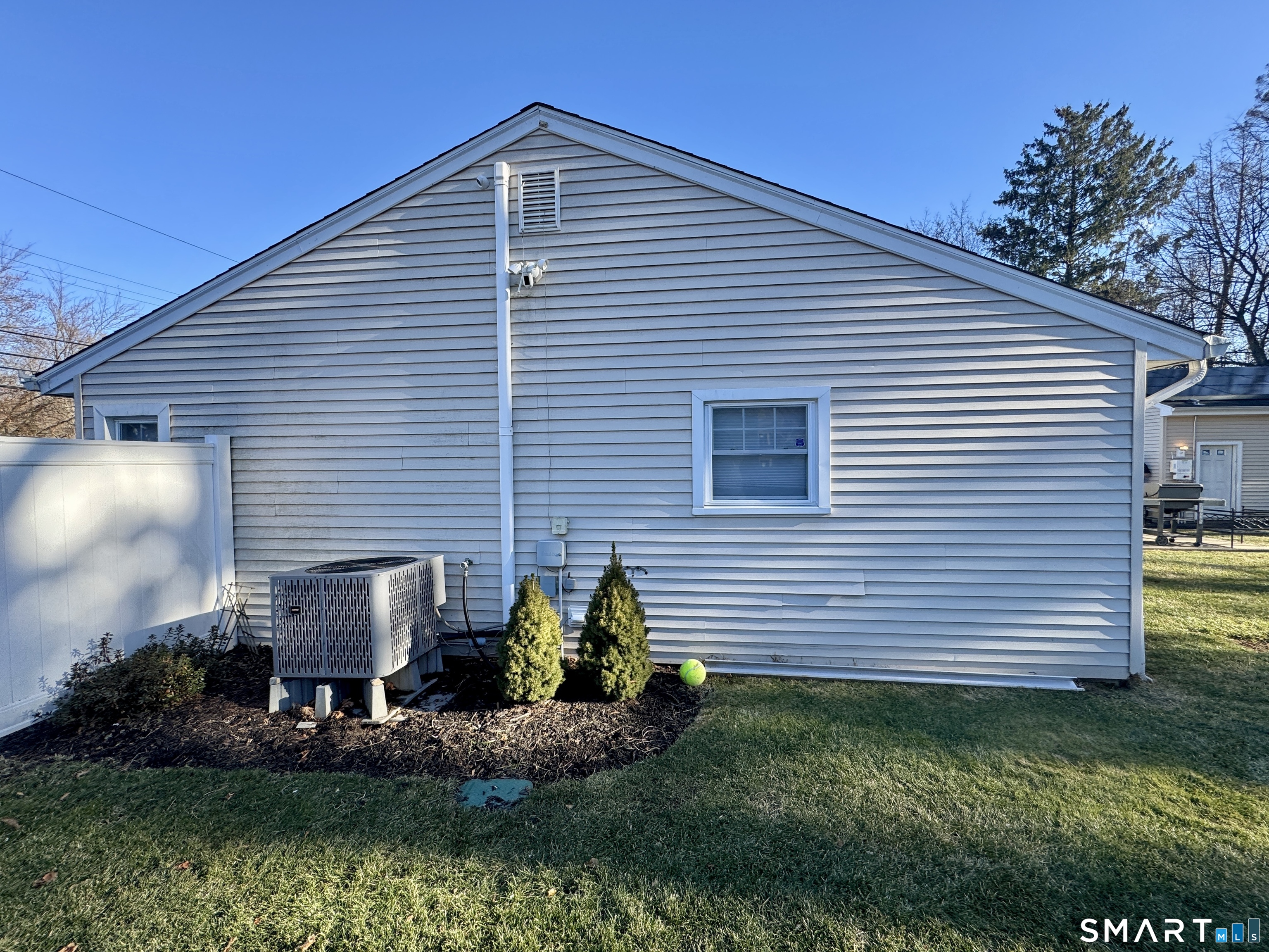 4 Hellstrom Road East Haven, CT 06512 - Photo 4 of 26 a front view of a house with garden