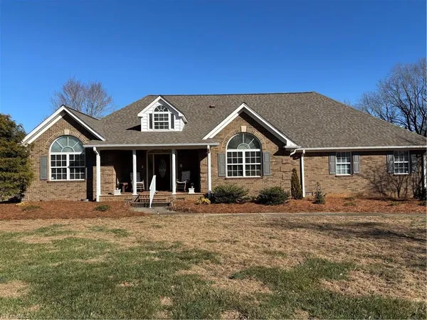 $500,000 | 6412 Lake Brandt Road, Summerfield, NC 27358