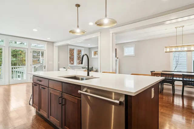 $1,150,000 | 721 Meadow Lane, Libertyville, IL 60048