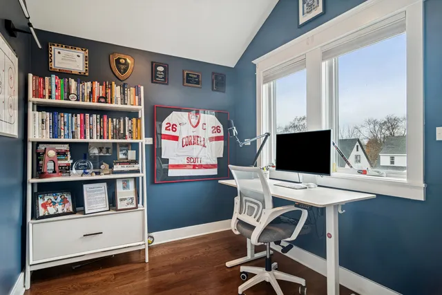 $1,150,000 | 721 Meadow Lane, Libertyville, IL 60048