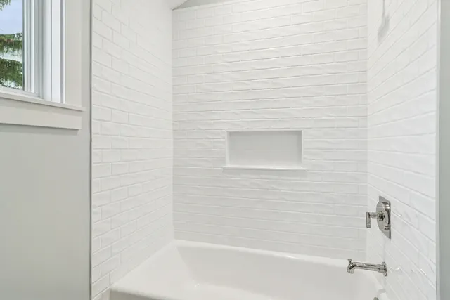 $1,150,000 | 721 Meadow Lane, Libertyville, IL 60048