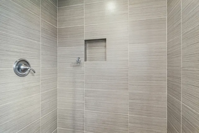 $1,150,000 | 721 Meadow Lane, Libertyville, IL 60048