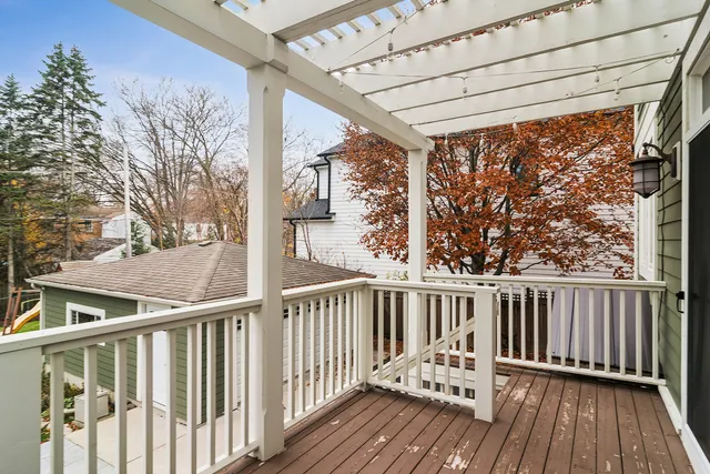 $1,150,000 | 721 Meadow Lane, Libertyville, IL 60048