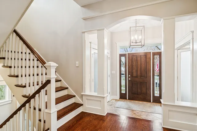 $1,150,000 | 721 Meadow Lane, Libertyville, IL 60048