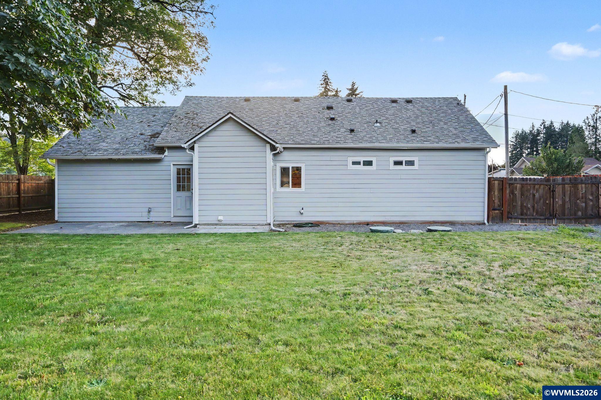264 7th Street Lyons, OR 97358 - Photo 30 of 32