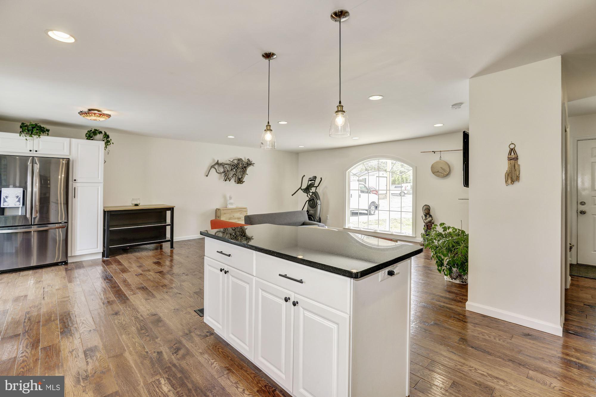 8026 Stillbrooke Road Manassas, VA 20112 - Photo 4 of 33 Open floor plan