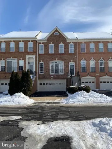 $3,200 | 22004 Avonworth Square, Broadlands, VA 20148