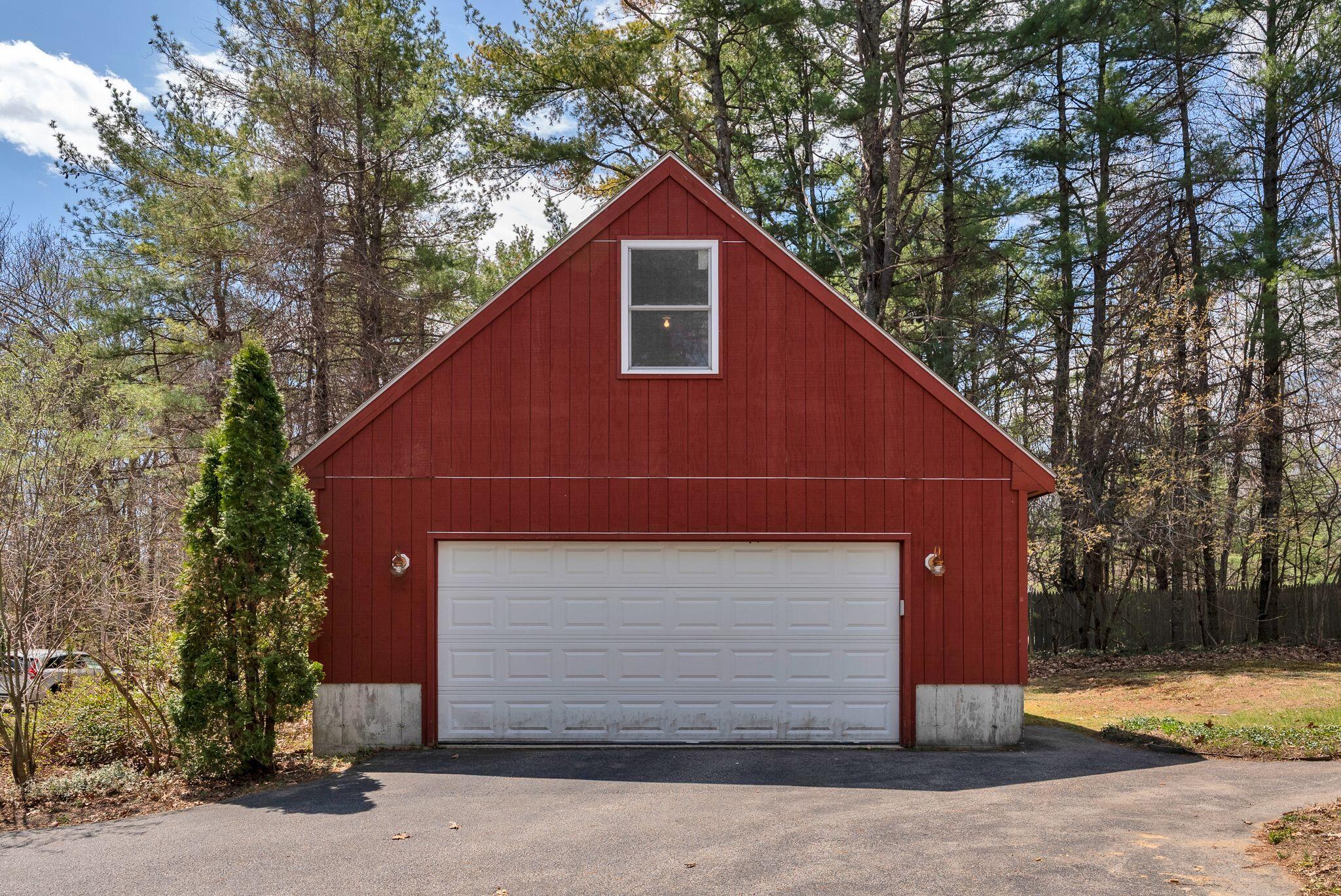 62 Warrens Way Kennebunk, ME 04043 - Photo 5 of 38 3_DSC05874