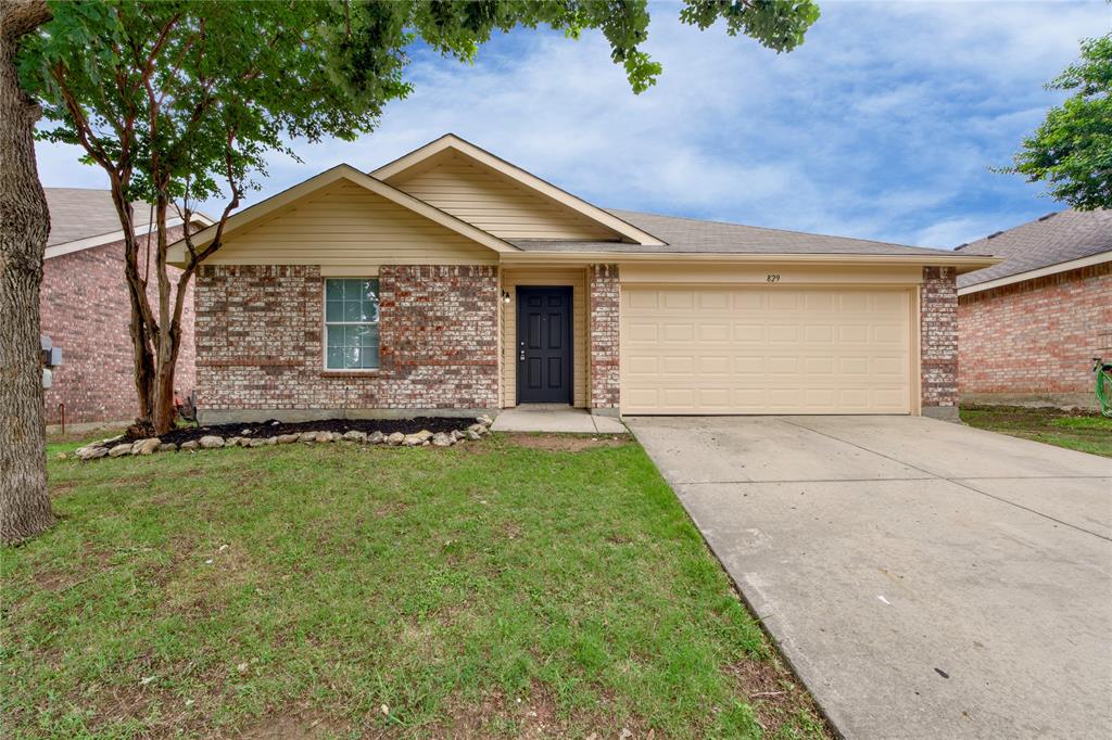 829 Santa Rosa Drive Fort Worth, TX 76052 - Photo 1 of 23