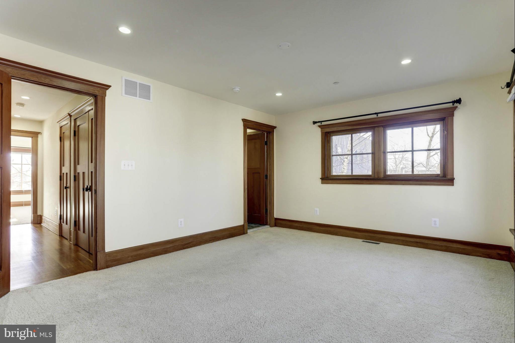 24 Dean Street Annapolis, MD 21401 - Photo 19 of 30 a view of an empty room with a window