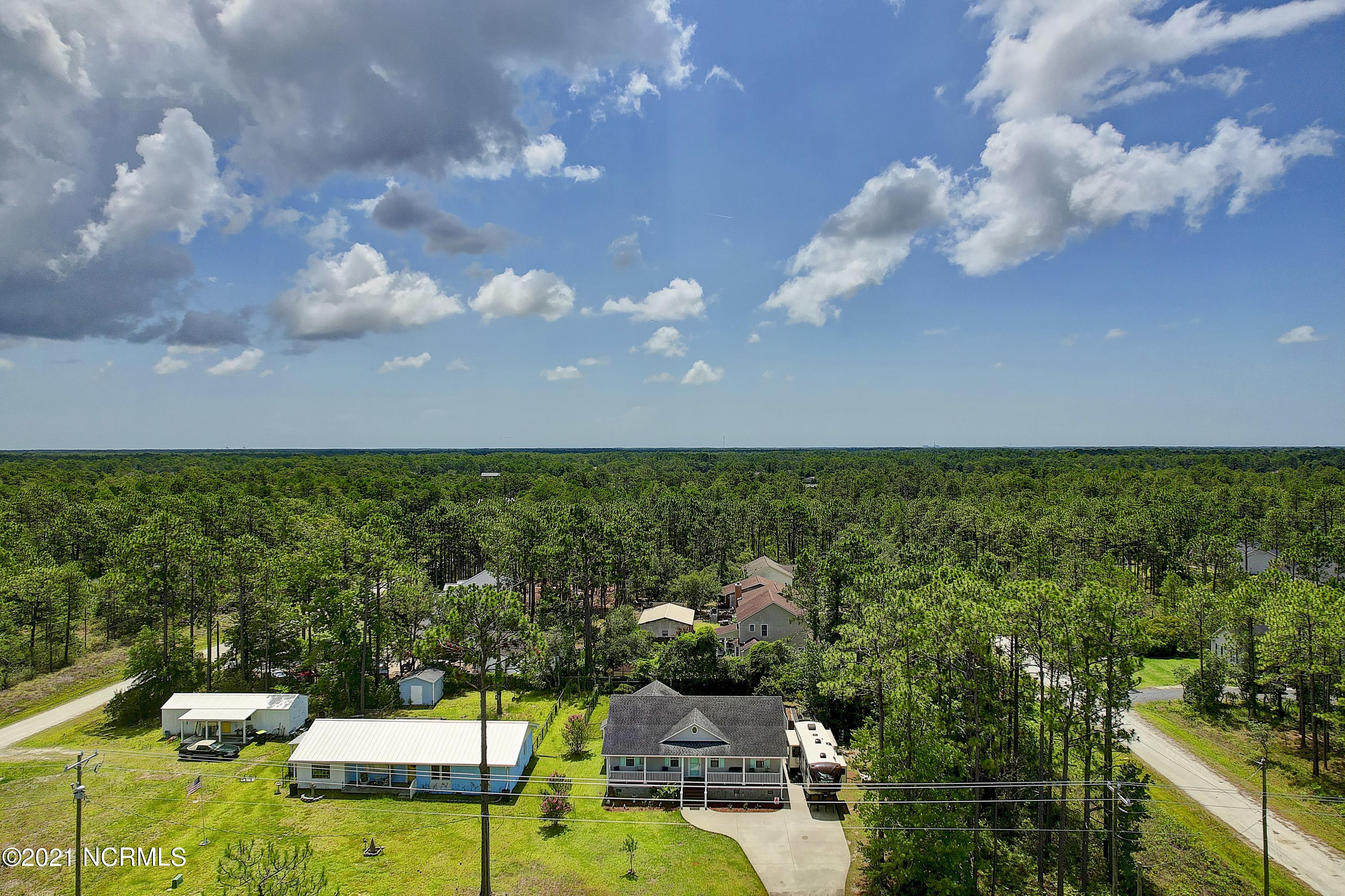 516 East Boiling Spring Road Southport, NC 28461 - Photo 9 of 47 516eboilingsprings - 29