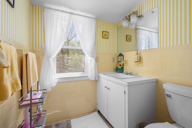 $977,750 | 32 Hooppole Road, East Falmouth, MA 02536