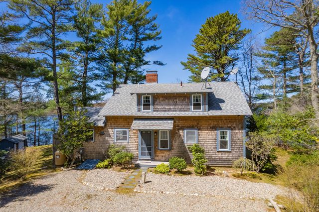 $977,750 | 32 Hooppole Road, East Falmouth, MA 02536