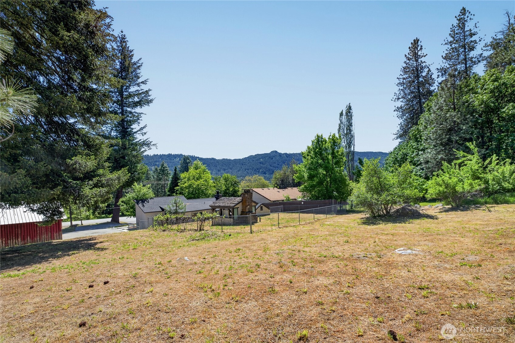 8494 Icicle Road Leavenworth, WA 98826 - Photo 20 of 27