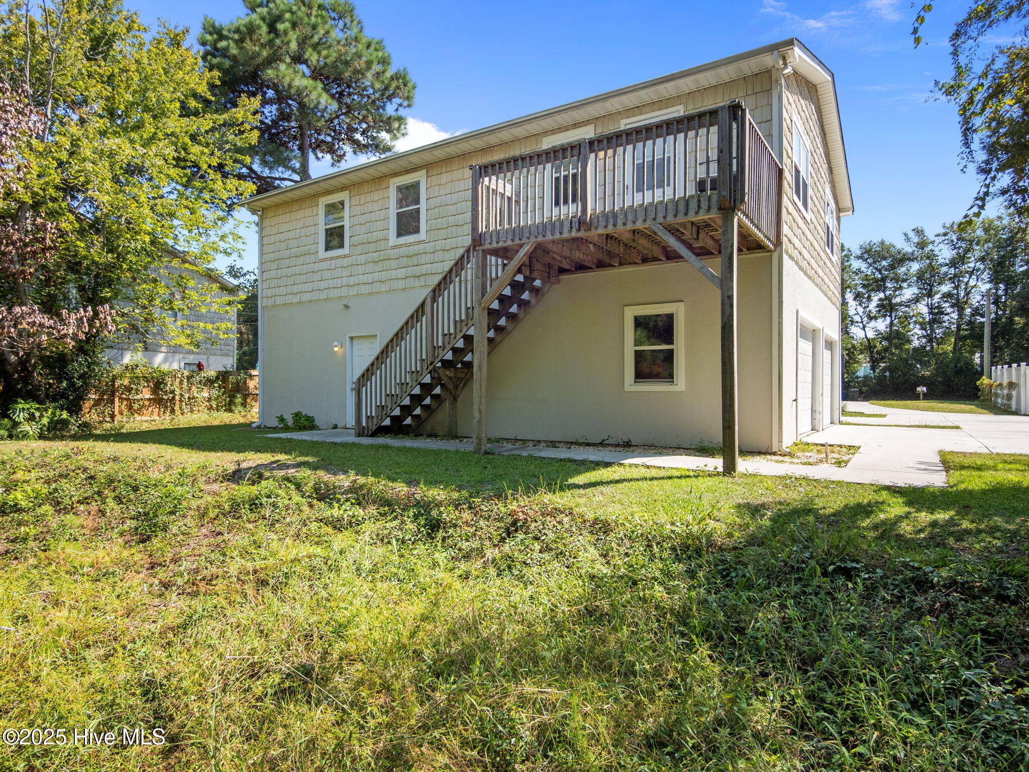 303 Osprey Ridge Drive Emerald Isle, NC 28594 - Photo 18 of 50 N Side Private Deck