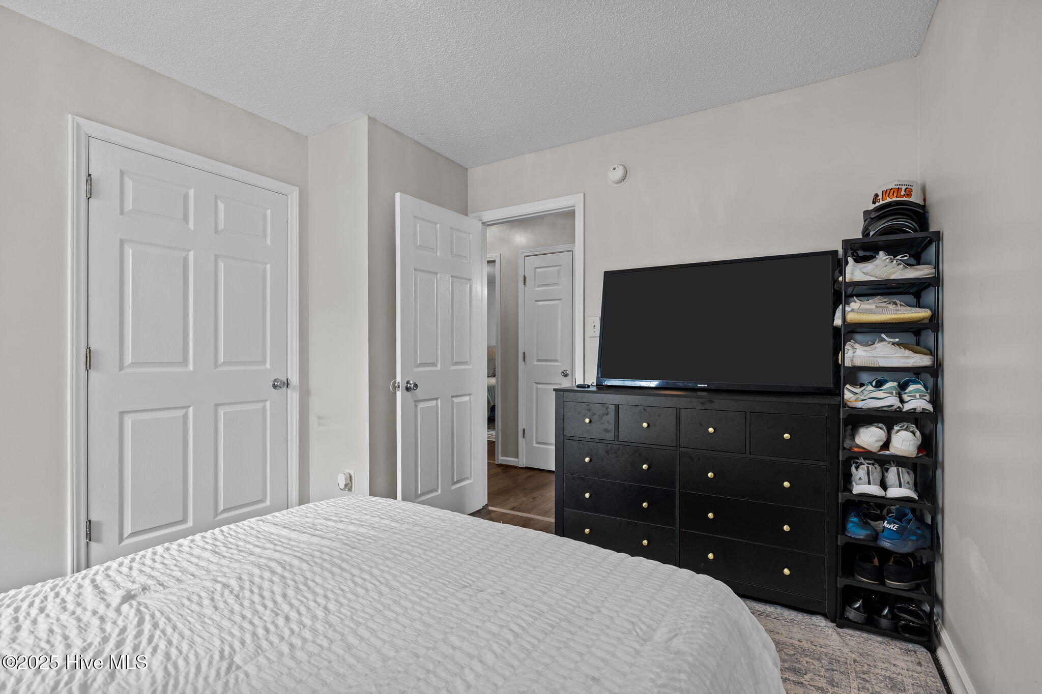 303 Osprey Ridge Drive Emerald Isle, NC 28594 - Photo 27 of 50 Bedroom