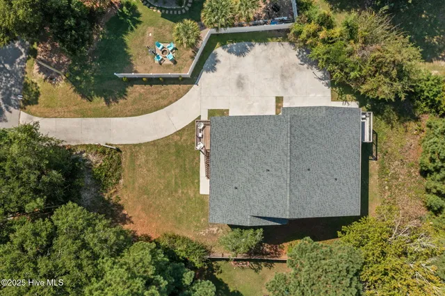 $1,033,000 | 303 Osprey Ridge Drive, Emerald Isle, NC 28594