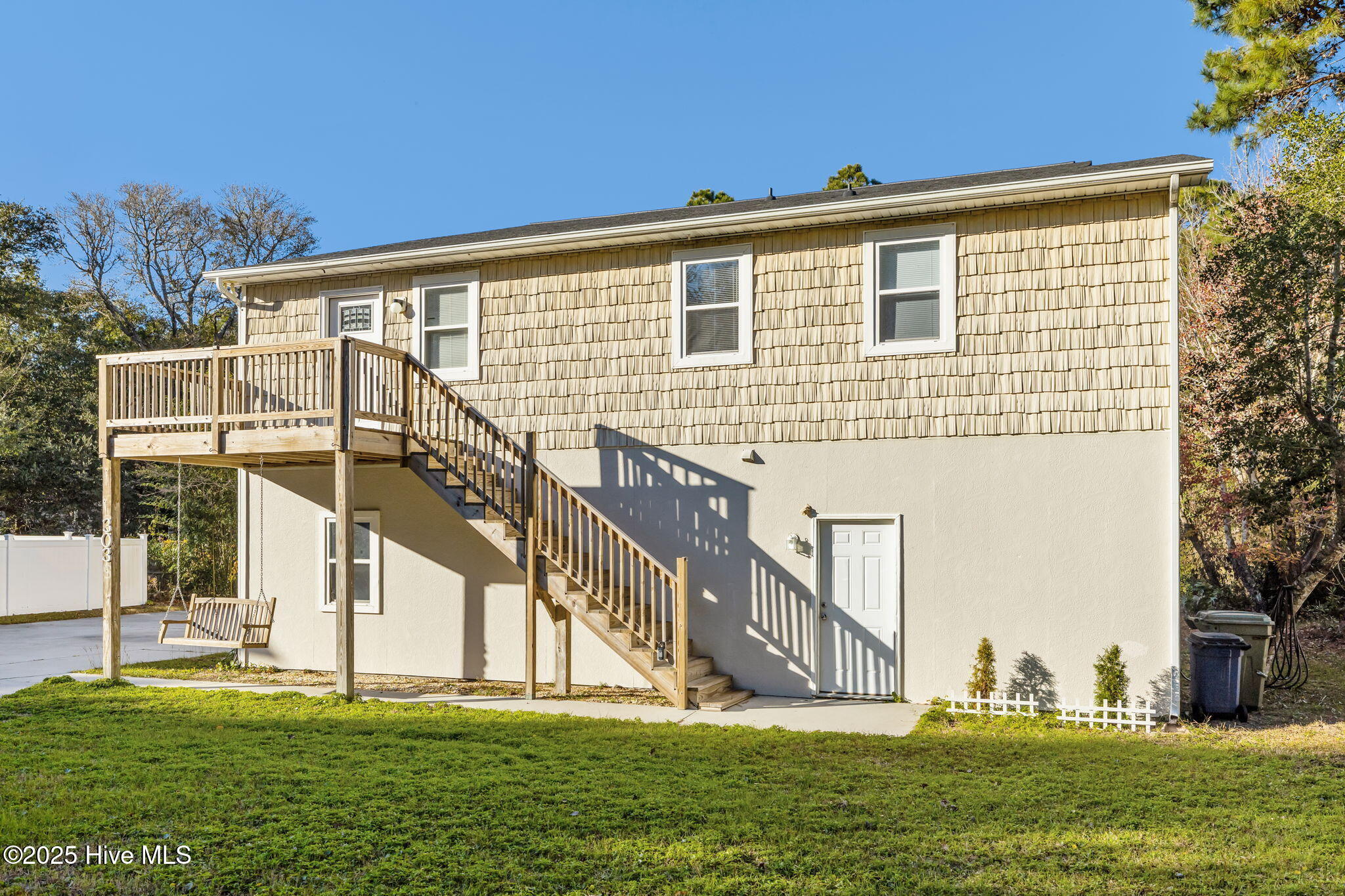 303 Osprey Ridge Drive Emerald Isle, NC 28594 - Photo 4 of 50 S Side Sold Furnished