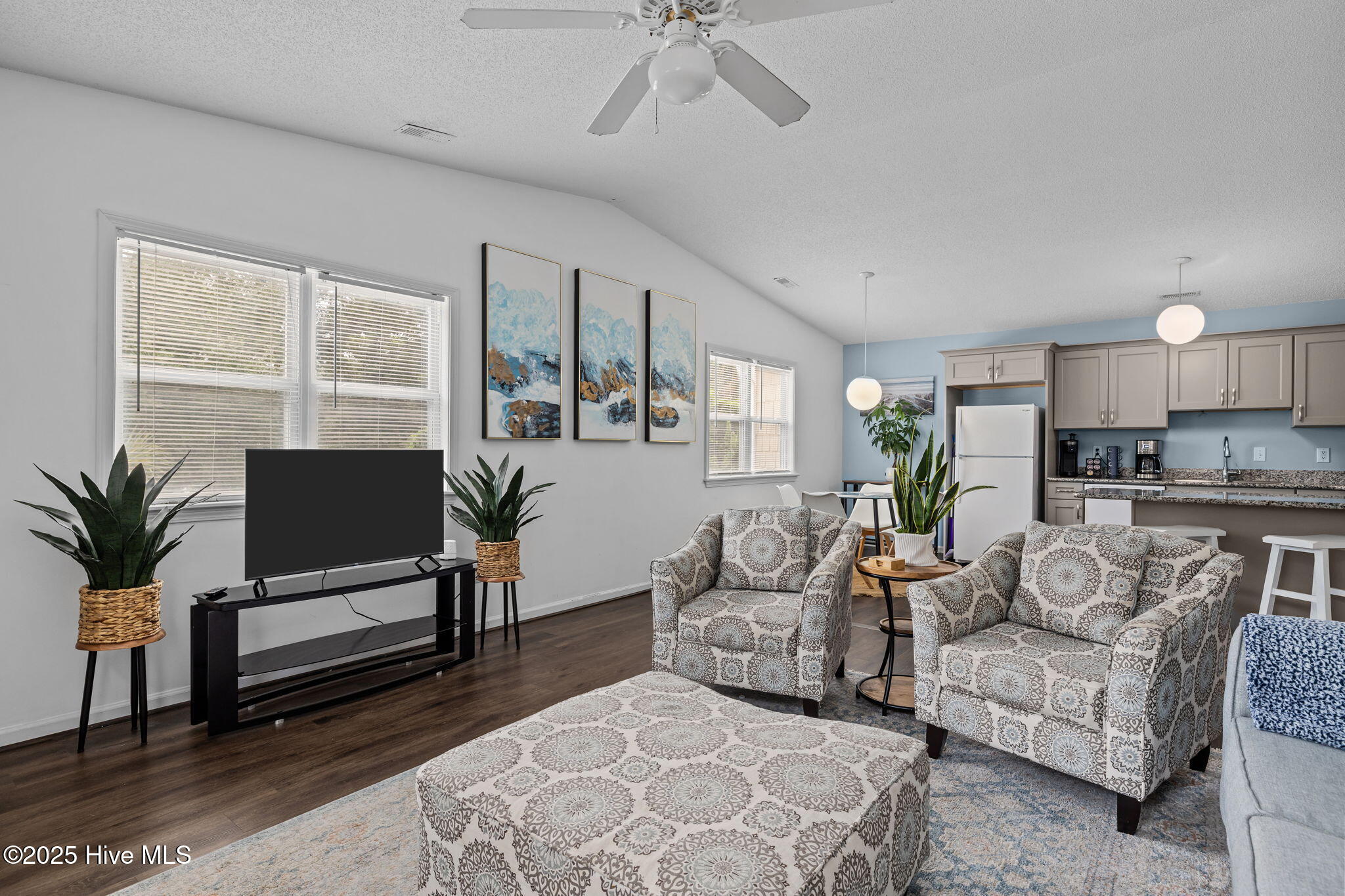 303 Osprey Ridge Drive Emerald Isle, NC 28594 - Photo 6 of 50 Beautifully Furnished