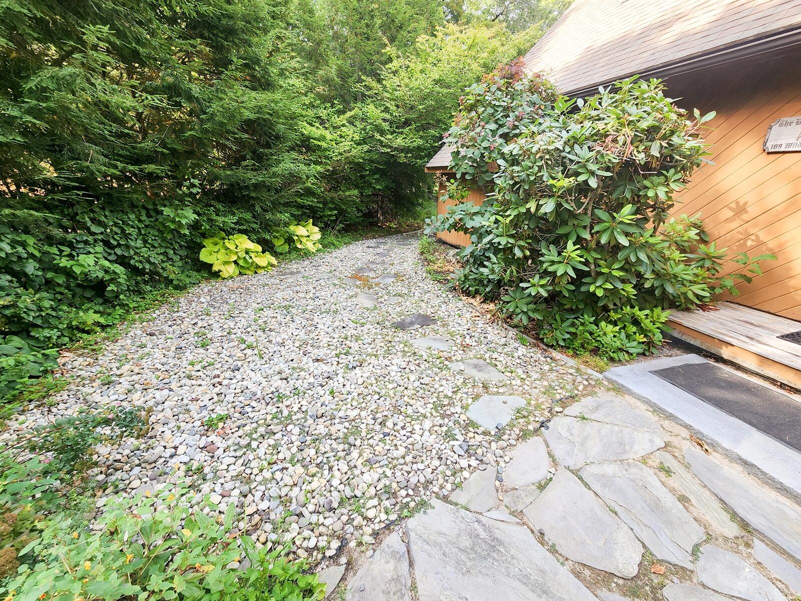 109 Wild Acres Road Raymond, ME 04071 - Photo 7 of 35 Stone front