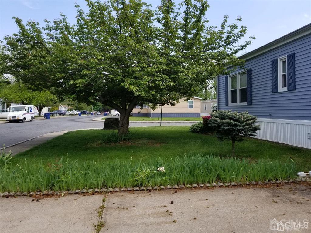 22 Poe Road North Brunswick, NJ 08902 - Photo 7 of 23