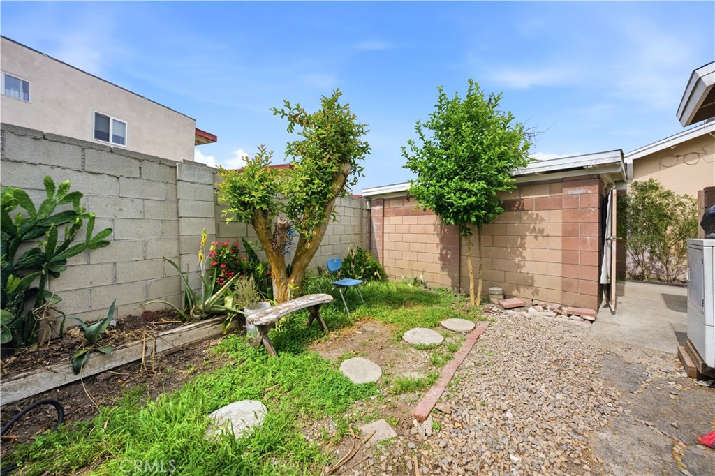 2515 Mountain View Road El Monte, CA 91733 - Photo 15 of 40