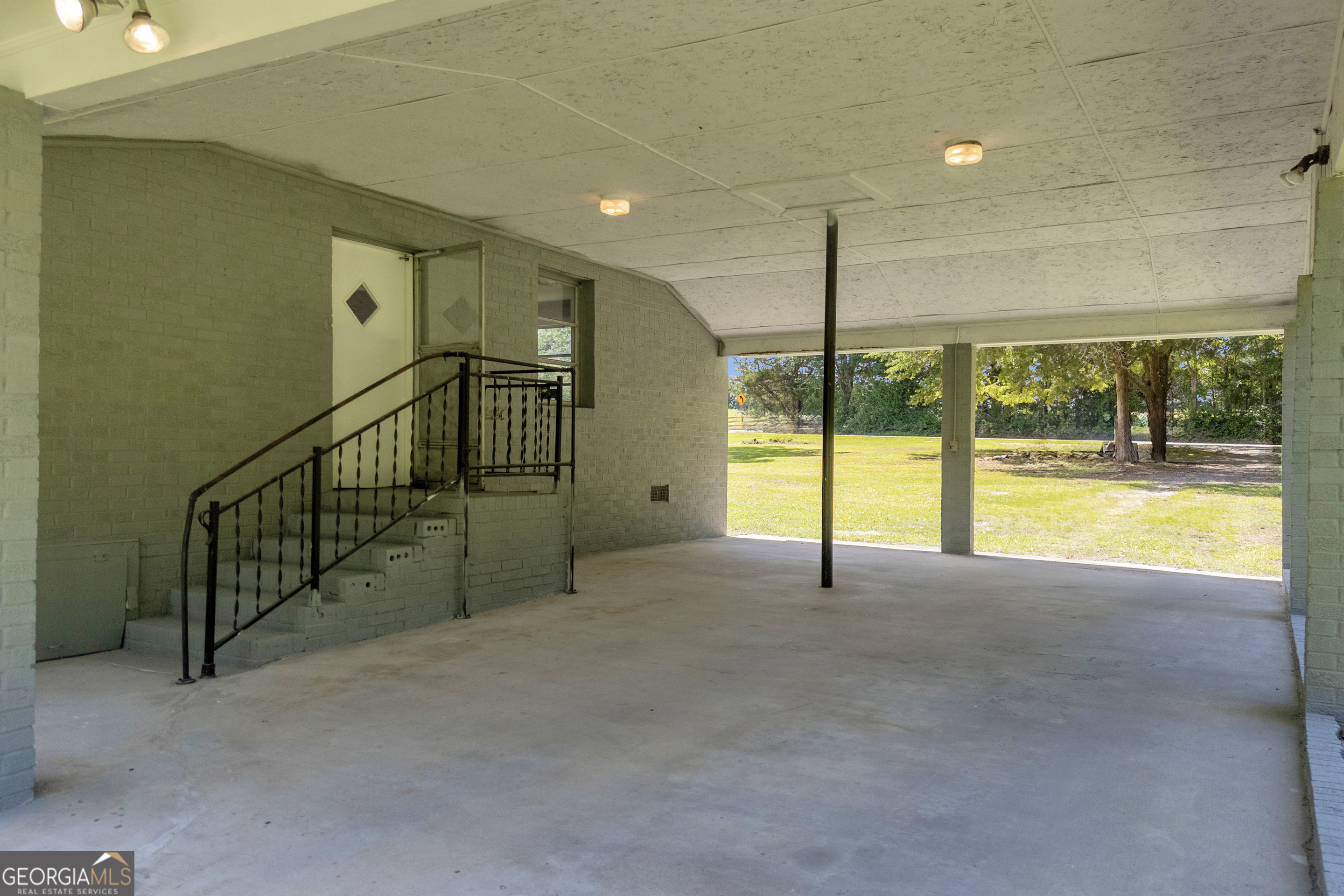 56 Lexington-Carlton Road Lexington, GA 30648 - Photo 9 of 53