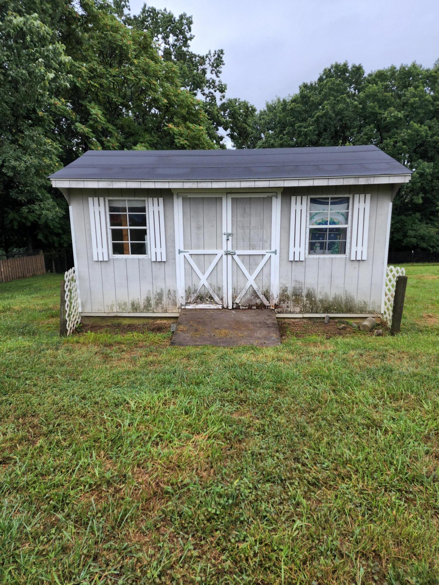 4820 Oak Road Northwest Roanoke, VA 24017 - Photo 16 of 18 Shed3