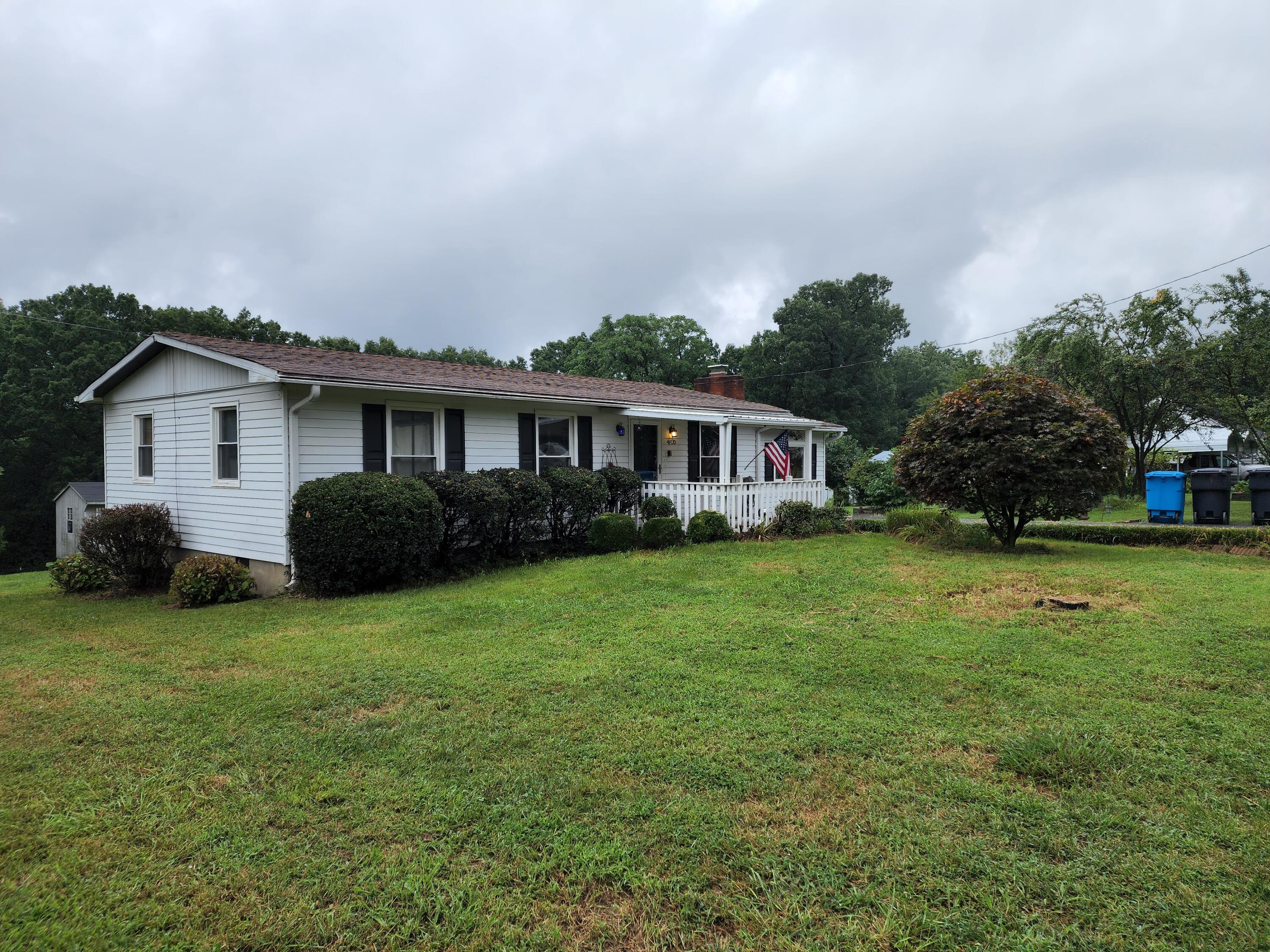 4820 Oak Road Northwest Roanoke, VA 24017 - Photo 2 of 18 Front3