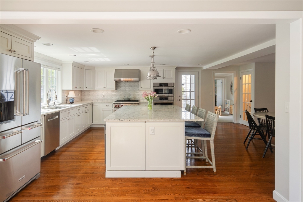117 Forest Street Wellesley, MA 02481 - Photo 11 of 42