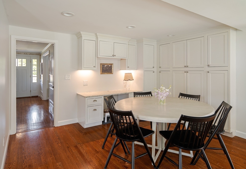 117 Forest Street Wellesley, MA 02481 - Photo 14 of 42
