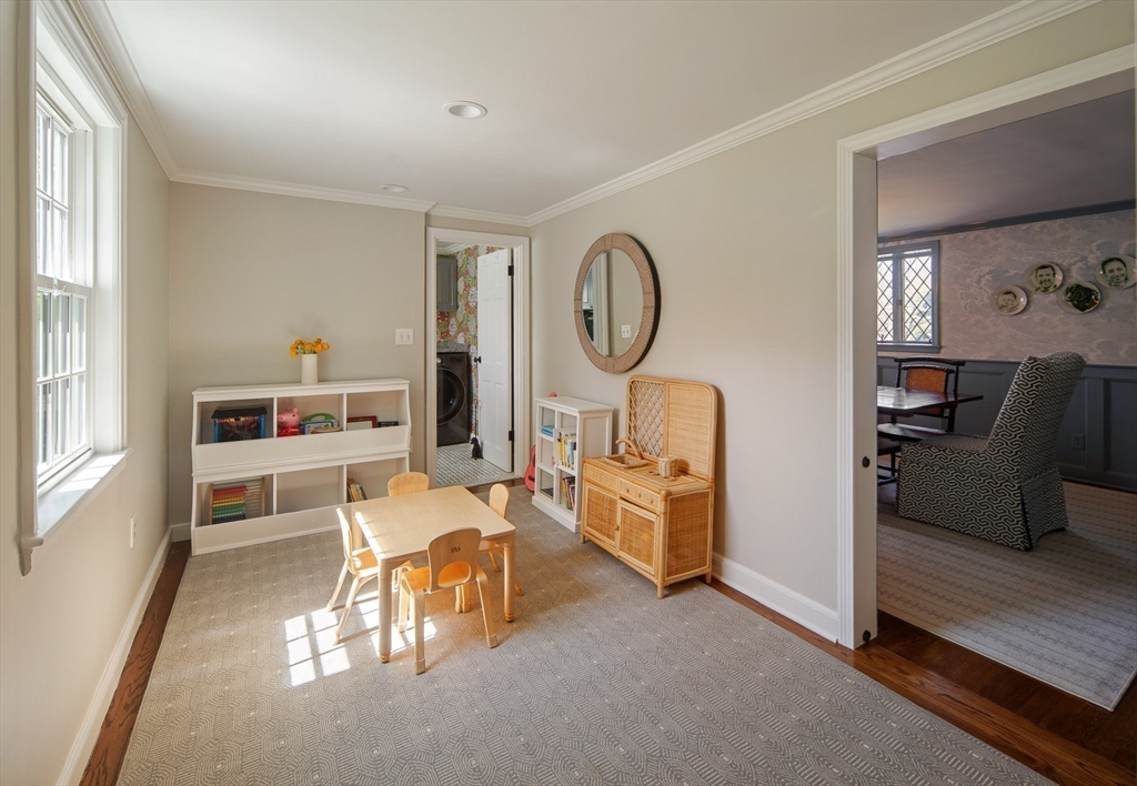 117 Forest Street Wellesley, MA 02481 - Photo 15 of 42