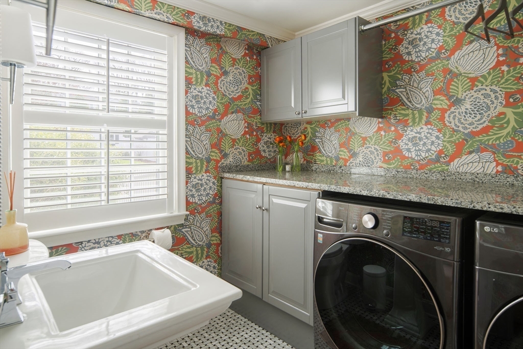 117 Forest Street Wellesley, MA 02481 - Photo 16 of 42