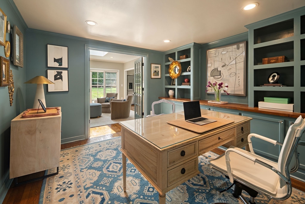 117 Forest Street Wellesley, MA 02481 - Photo 23 of 42