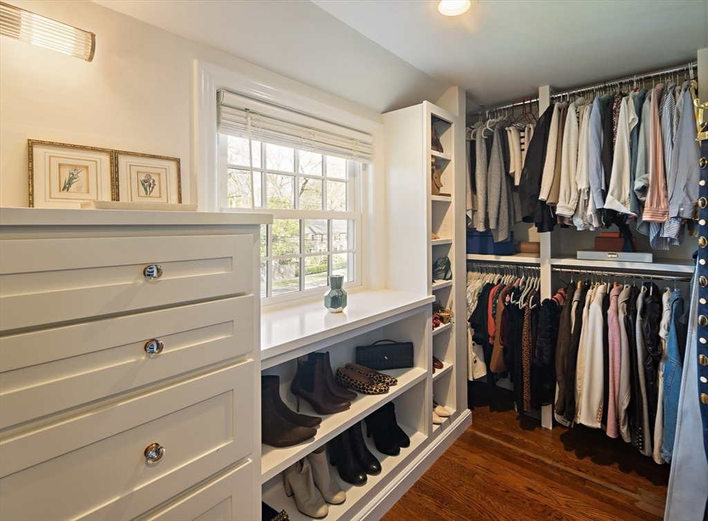 117 Forest Street Wellesley, MA 02481 - Photo 29 of 42