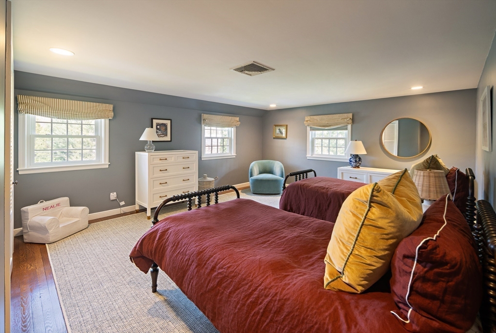 117 Forest Street Wellesley, MA 02481 - Photo 34 of 42