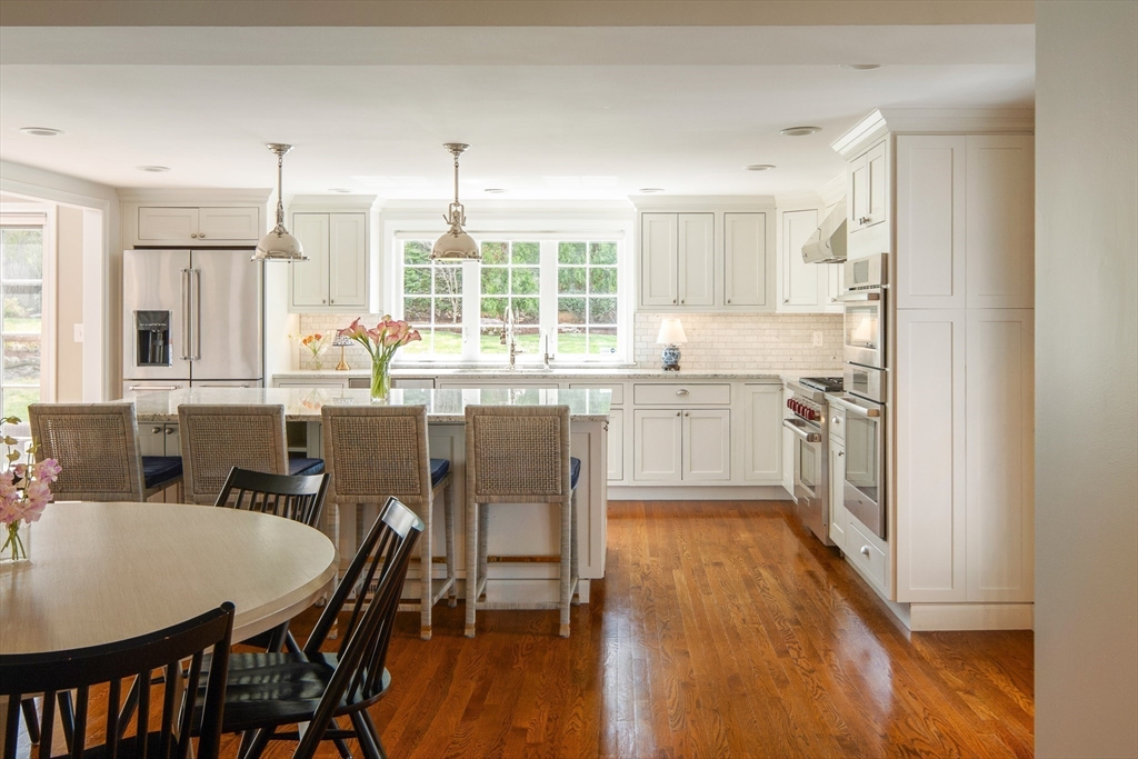 117 Forest Street Wellesley, MA 02481 - Photo 10 of 42