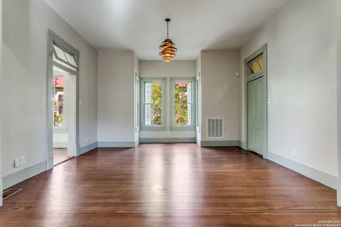 $1,250,000 | 312 Pereida Street, San Antonio, TX 78210