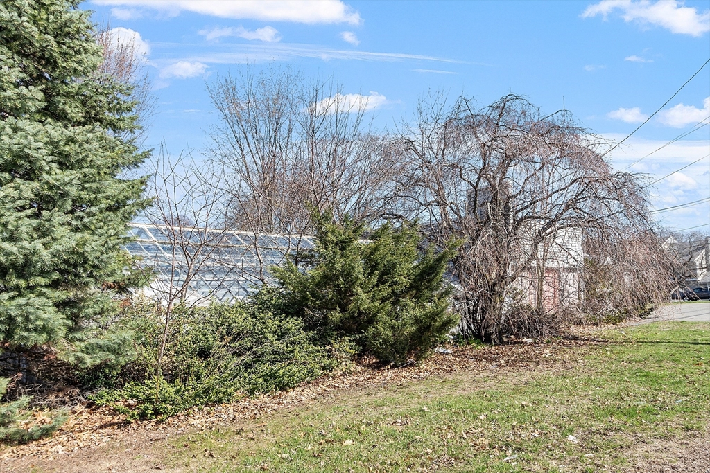 344 Broadway Lynnfield, MA 01940 - Photo 15 of 23