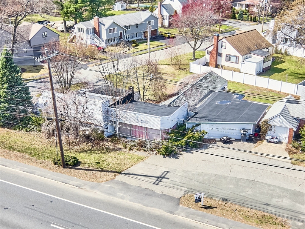 344 Broadway Lynnfield, MA 01940 - Photo 5 of 23 front view of house with a street