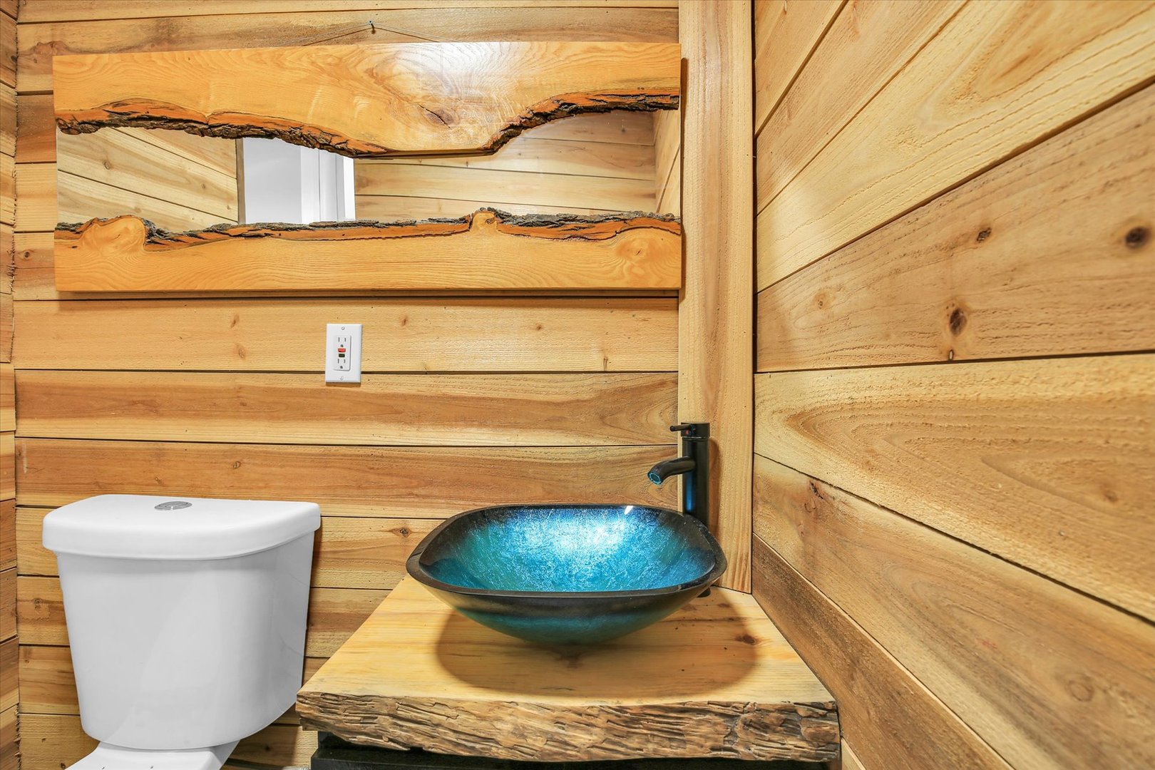 508 East Champaign Avenue Rantoul, IL 61866 - Photo 18 of 48 a bathroom with a toilet and a mirror