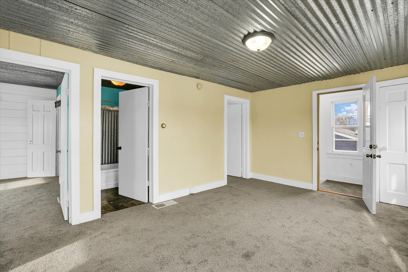 508 East Champaign Avenue Rantoul, IL 61866 - Photo 20 of 48 wooden floor in an empty room