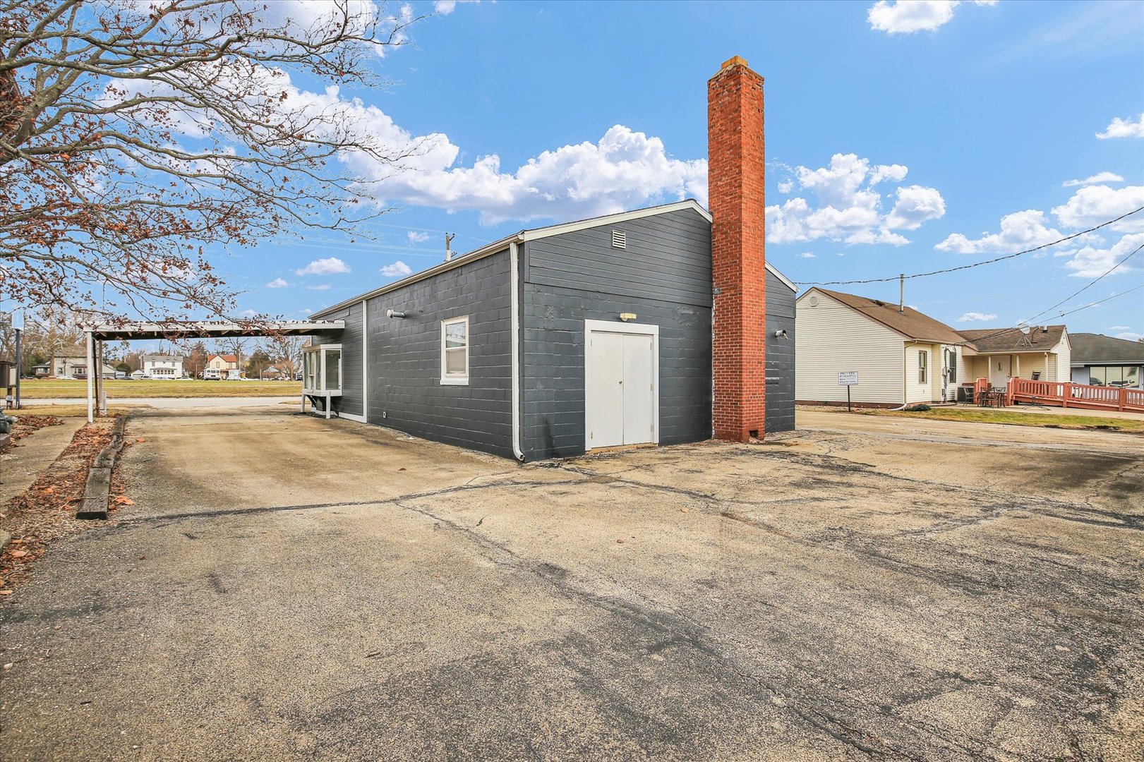 508 East Champaign Avenue Rantoul, IL 61866 - Photo 39 of 48 a view of a house with basketball court