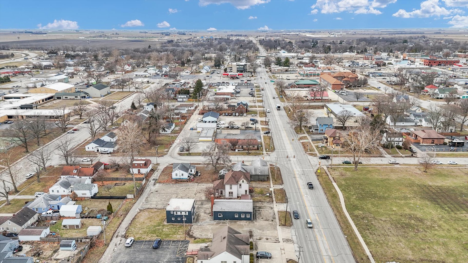 508 East Champaign Avenue Rantoul, IL 61866 - Photo 44 of 48 an aerial view of residential houses with yard