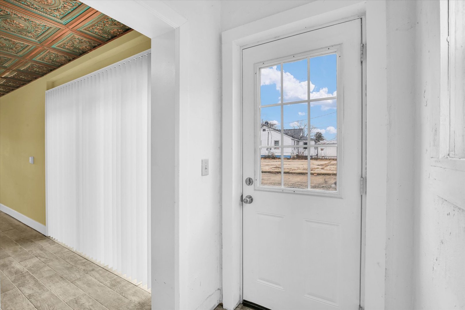 508 East Champaign Avenue Rantoul, IL 61866 - Photo 7 of 48 a view of a closet area