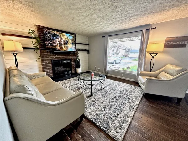 $209,900 | 78 Bru Mar Drive, Gates, NY 14606