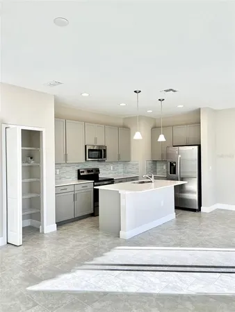 $2,550 | 1402 Captiva Cove, Sanford, FL 32771