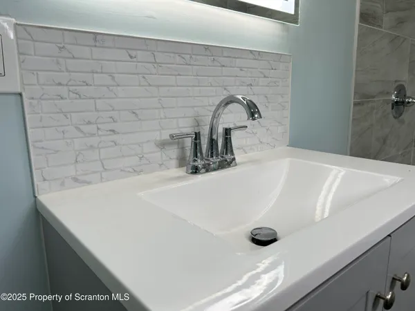 a close view of sink