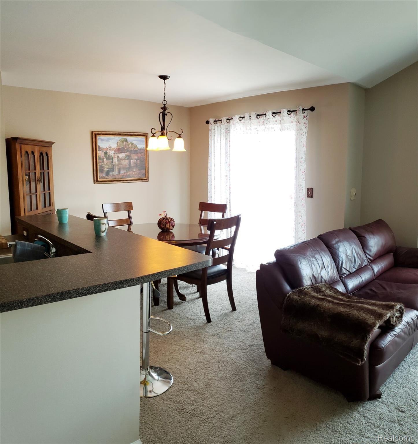 45571 Heather Ridge Drive Macomb, MI 48044 - Photo 16 of 37 20191212_141305.jpg